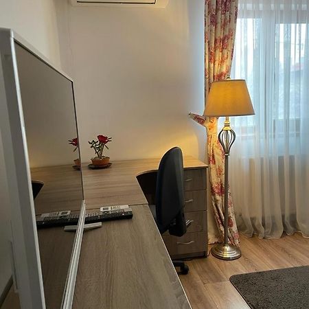 O Sole Mio Aparthotel Bukarest Exteriör bild